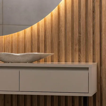 Luxurious & Spacious With Balcony Daire Budapeşte