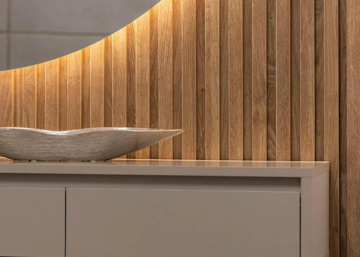 Luxurious & Spacious With Balcony Apartment Budapest