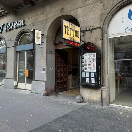 Apartman Luxurious & Spacious With Balcony Budapest